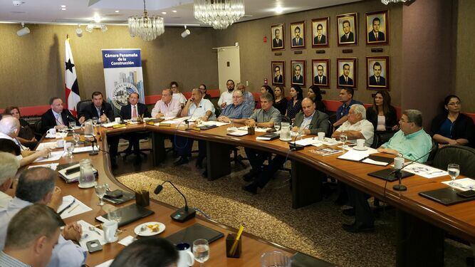Gobierno presenta reformas a Ley de Contrataciones Públicas a la Capac