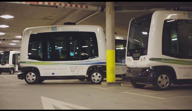 Video: Prueban en París autobús de 15 pasajeros que no requiere chofer y es eléctrico