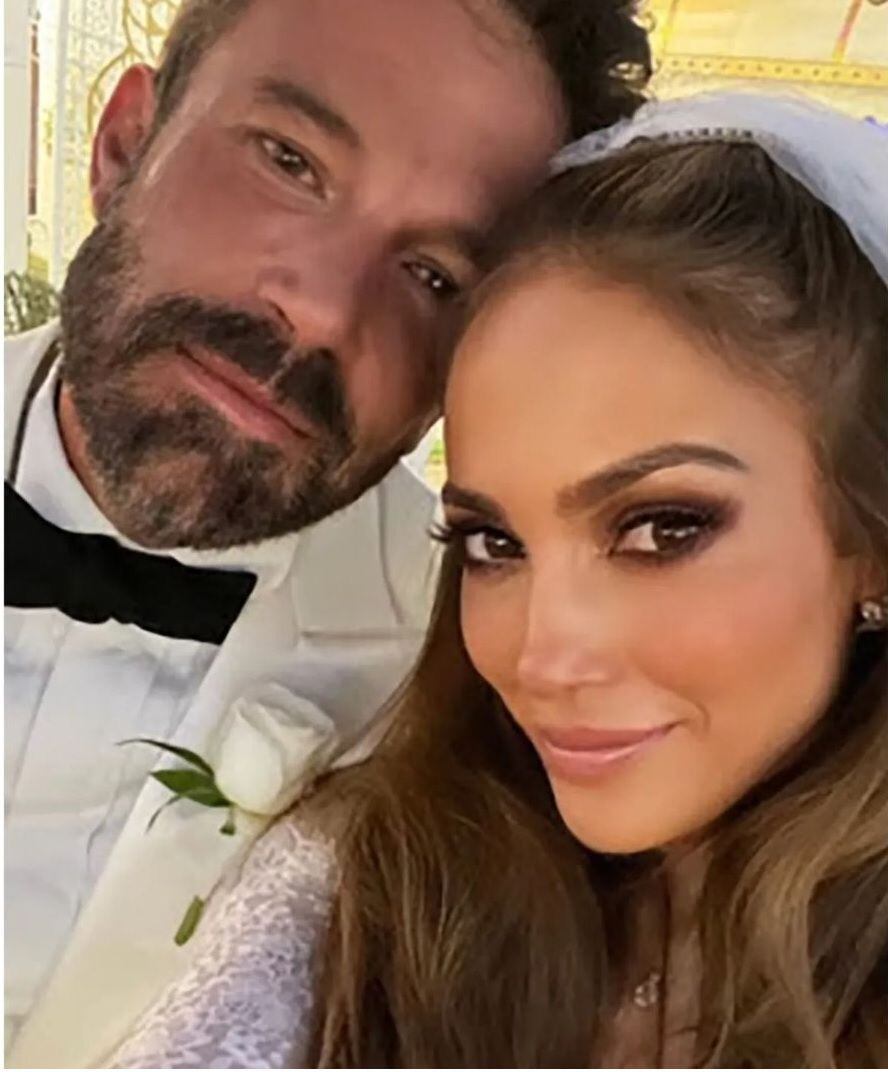 Jennifer Lopez y Ben Affleck se casaron en Las Vegas; Jlo ahora es Jennifer Lynn Affleck