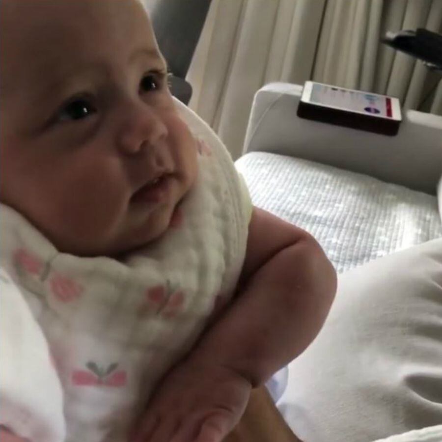 El adorable video de Enrique Iglesias con uno de sus bebés