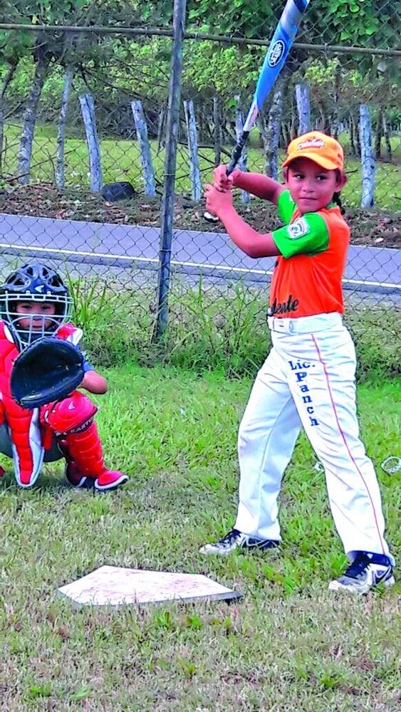 Aybis Samudio, la reina del béisbol