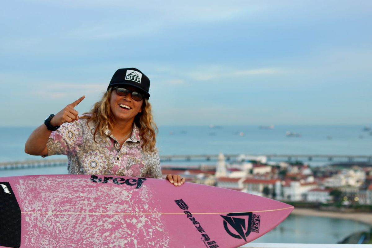 Nueve preguntas a Samanta Alonso, campeona panameña de surf