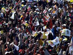 Papa clama por un México sin emigrantes y sin ‘traficantes de muerte’