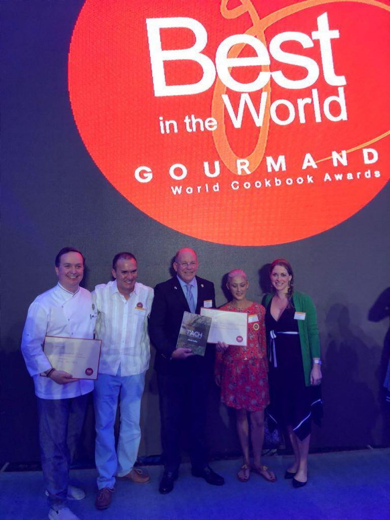 El chef Charlie Collins gana para Panamá el premio al Mejor libro de Herencia Culinaria
