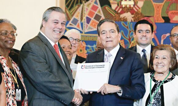 Ejecutivo no modificará propuesta de reformas a la ‘Constitución’