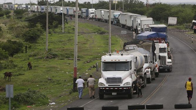 Cancillería activa centro para atender a transportistas panameños en Nicaragua